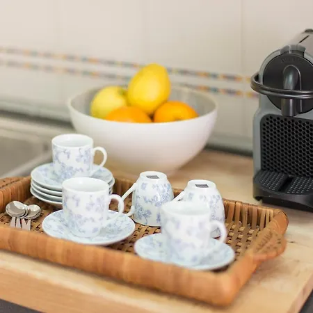 Spacious Alfama Duplex, By Timecooler *