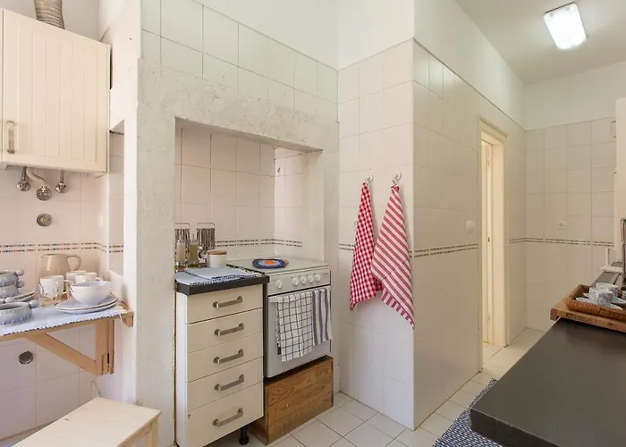 Spacious Alfama Duplex, By Timecooler Lisboa