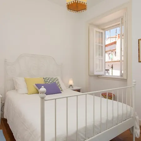 Spacious Alfama Duplex, By Timecooler